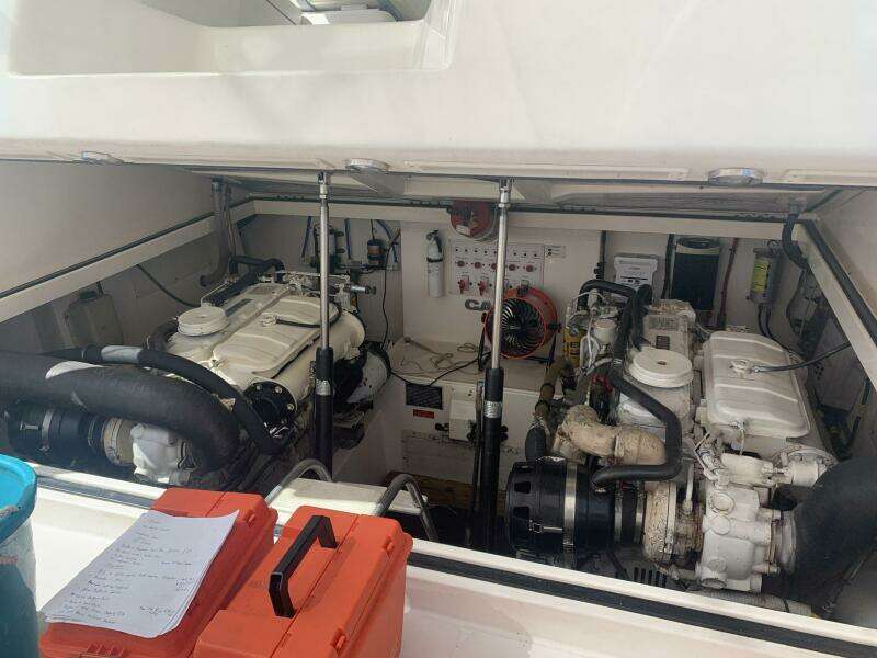 2002 Cabo 35 Express