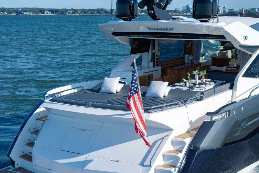 2020 Sunseeker Predator