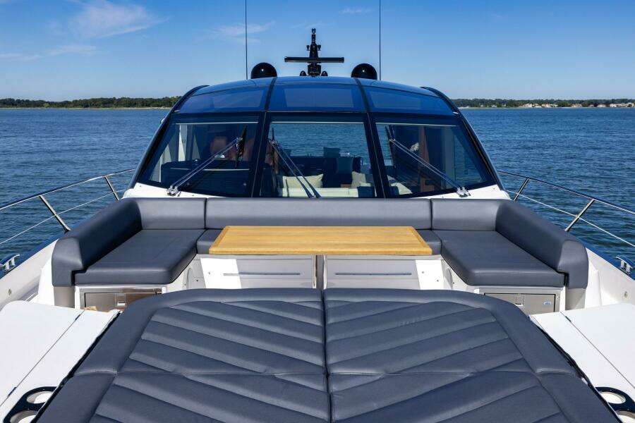 2020 Sunseeker Predator