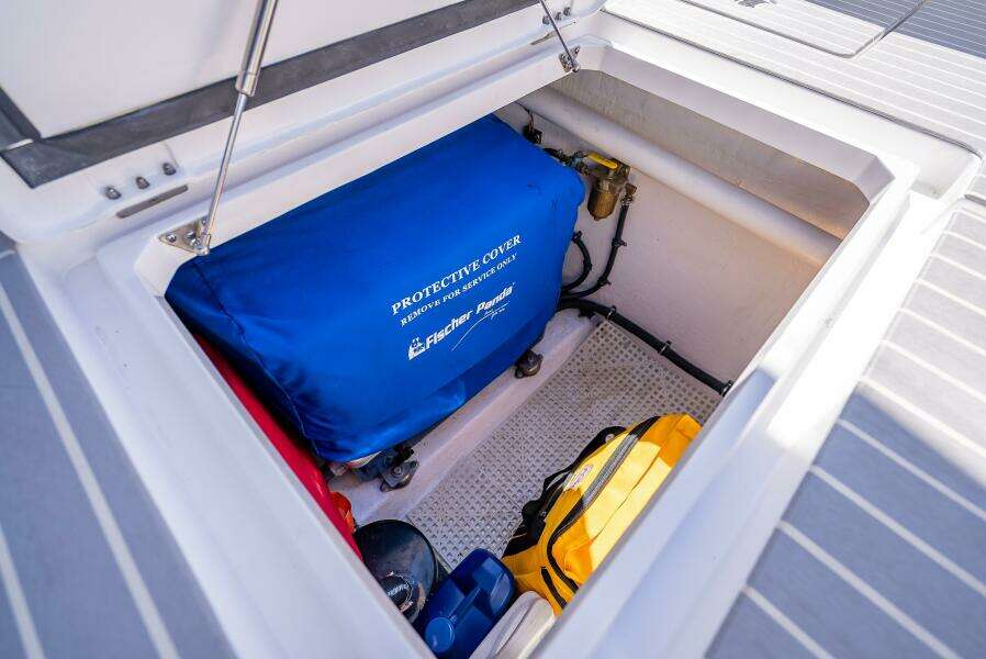 2020 Intrepid 407 Cuddy