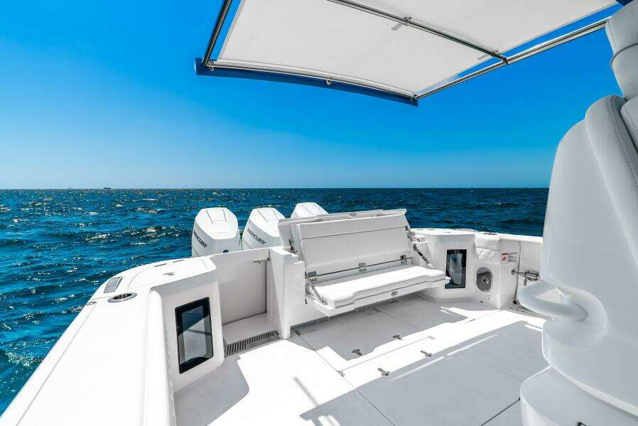 2025 Intrepid 41 Valor