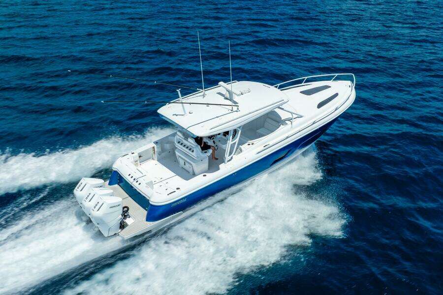 2025 Intrepid 41 Valor