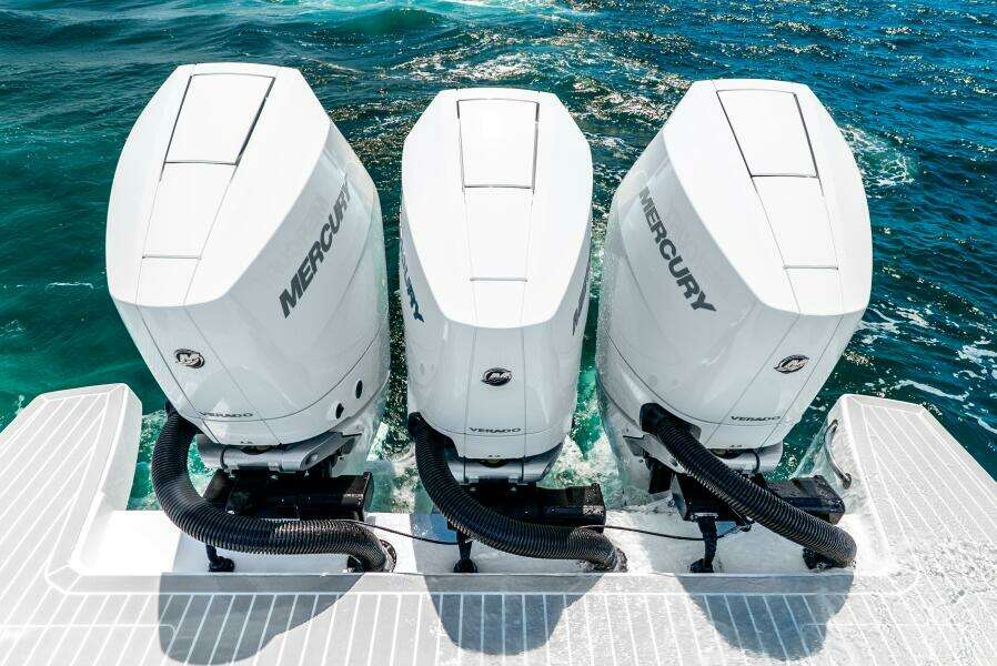 2025 Intrepid 41 Valor