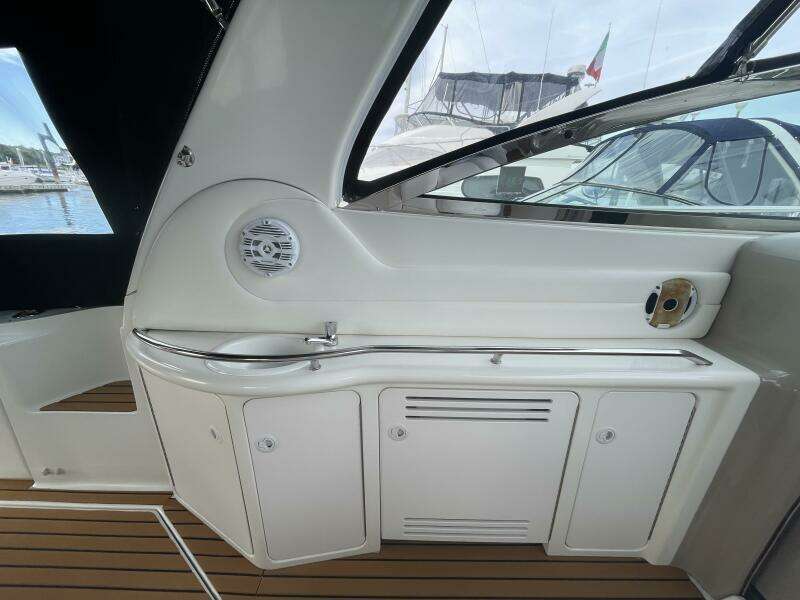 2000 Sea Ray 380 Sundancer