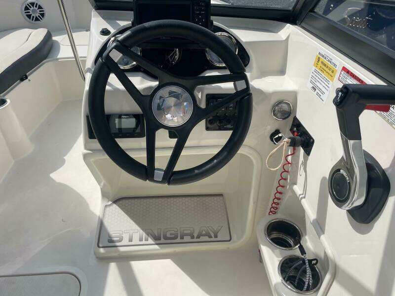 2023 Stingray 191 DC