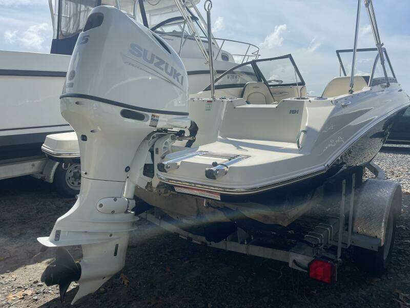 2023 Stingray 191 DC