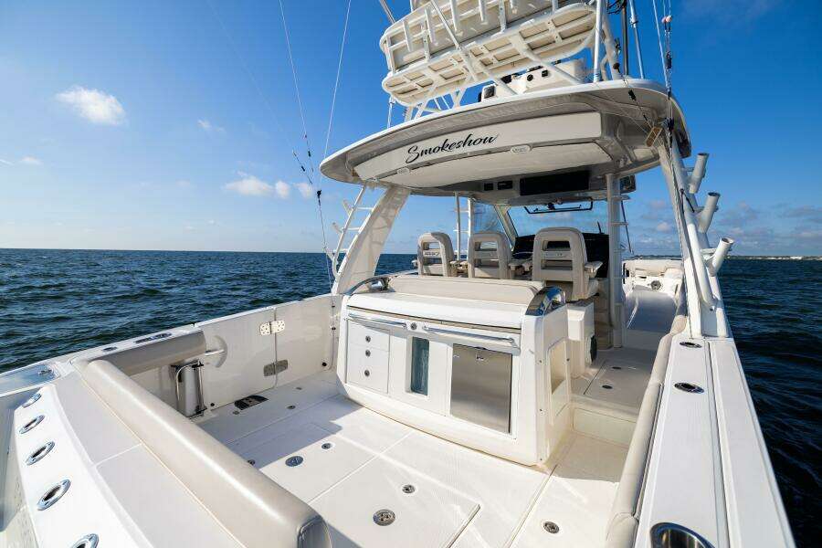 2021 Boston Whaler 420 Outrage