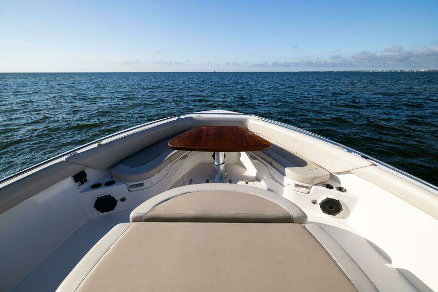 2021 Boston Whaler 420 Outrage