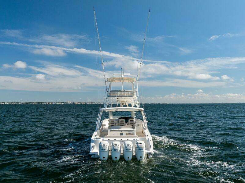 2021 Boston Whaler 420 Outrage