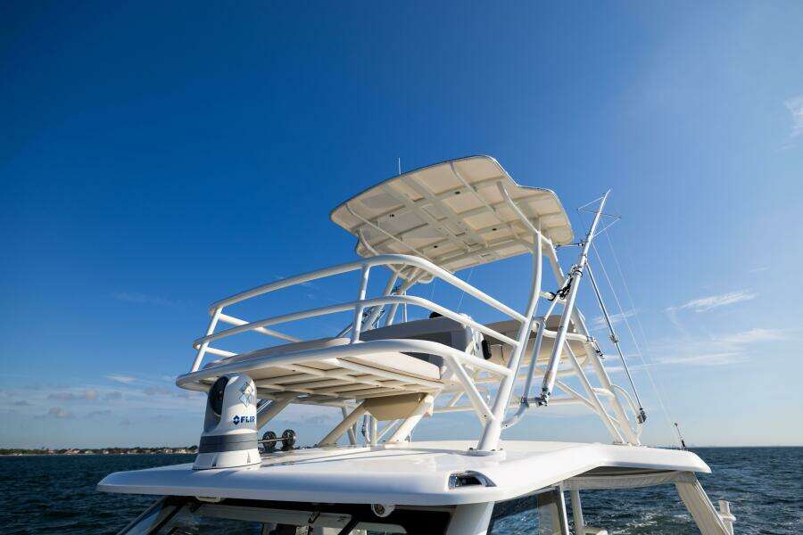 2021 Boston Whaler 420 Outrage