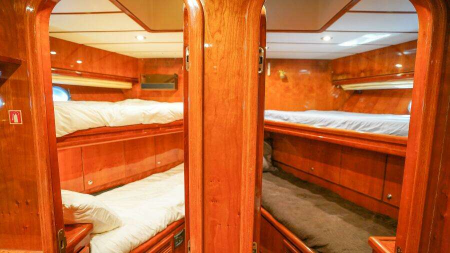 2001 Motor Yacht 82MY