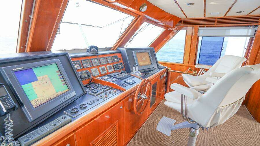 2001 Motor Yacht 82MY