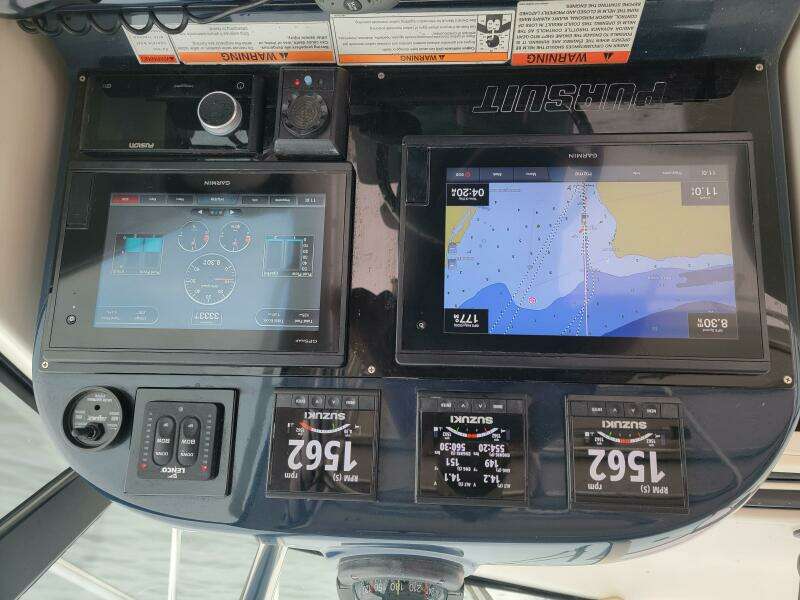 2007 Pursuit OS 335 Offshore