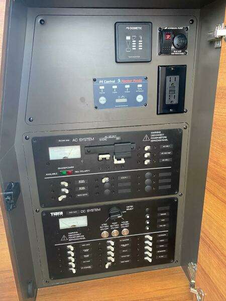 2019 Tiara Yachts 34LX