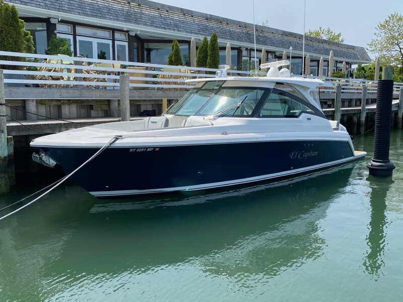 2019 Tiara Yachts 34LX