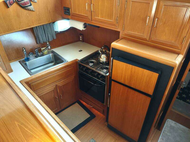 1989 Ocean Alexander 