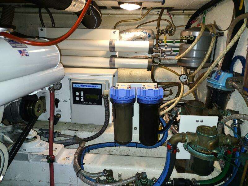 1989 Ocean Alexander 