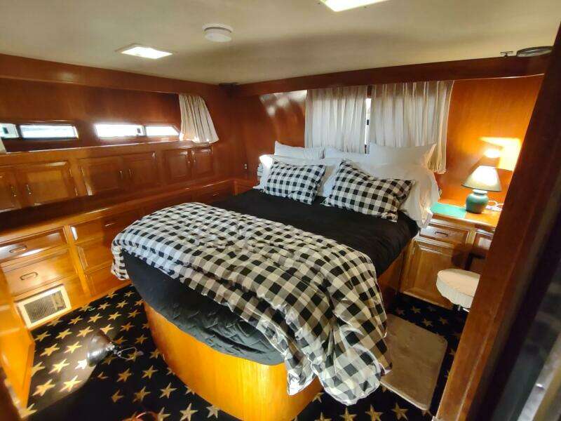 1989 Ocean Alexander 