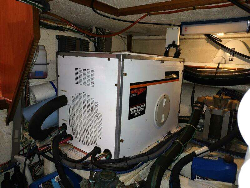 1989 Ocean Alexander 