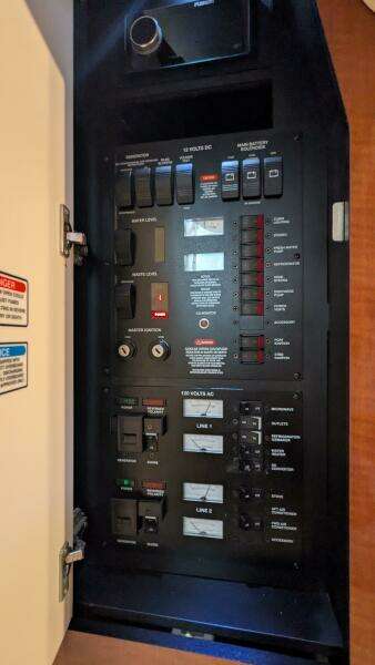 2004 Sea Ray 340 Sundancer