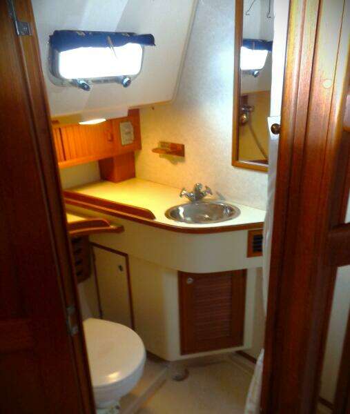 2002 Island Packet 420