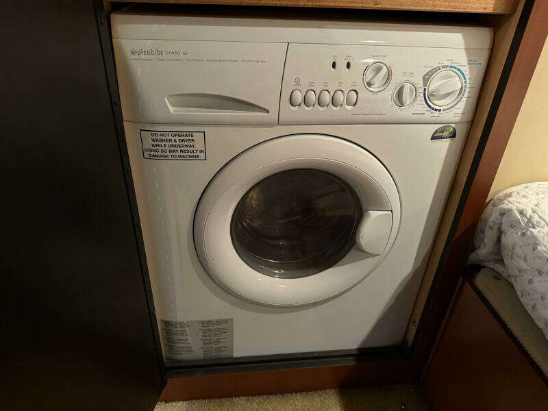 2006 Sea Ray 48 Sundancer