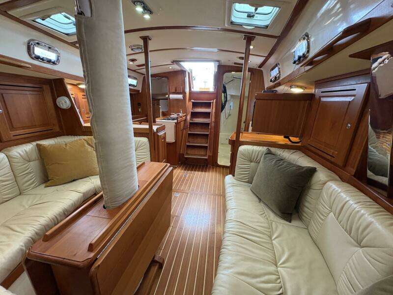 2007 Tartan 3700 CCR
