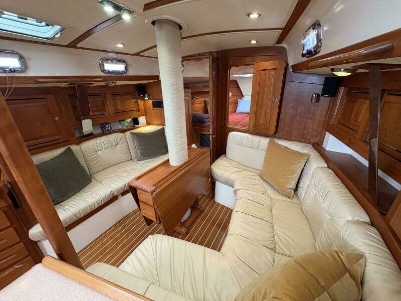 2007 Tartan 3700 CCR