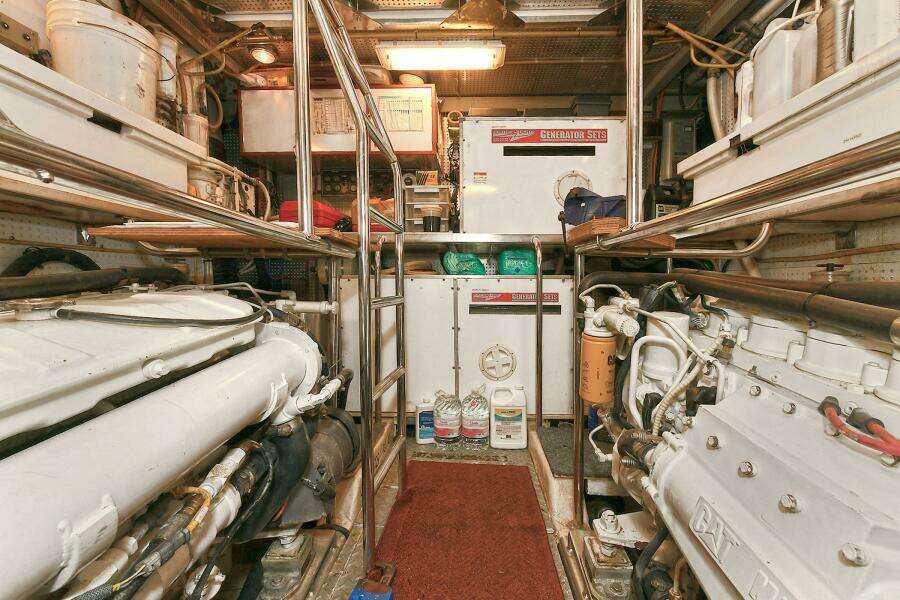 2002 Grand Alaskan Flushdeck