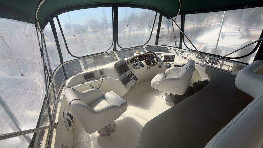 2000 Sea Ray 380 Aft Cabin