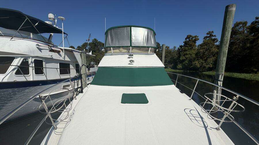 2000 Sea Ray 380 Aft Cabin