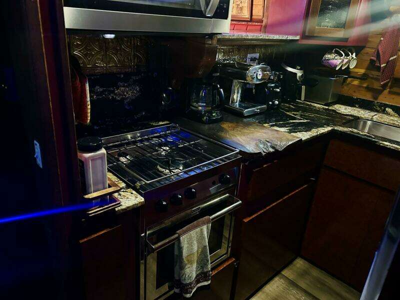 1977 Custom 80 Brigantine