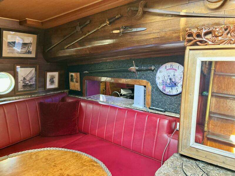 1977 Custom 80 Brigantine