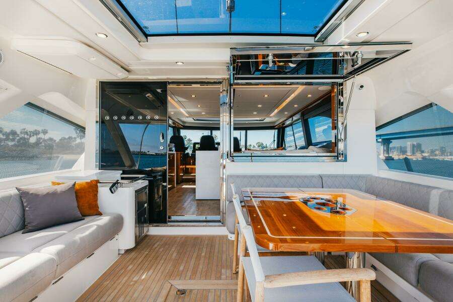 Riviera 645 SUV (HERMOSA)