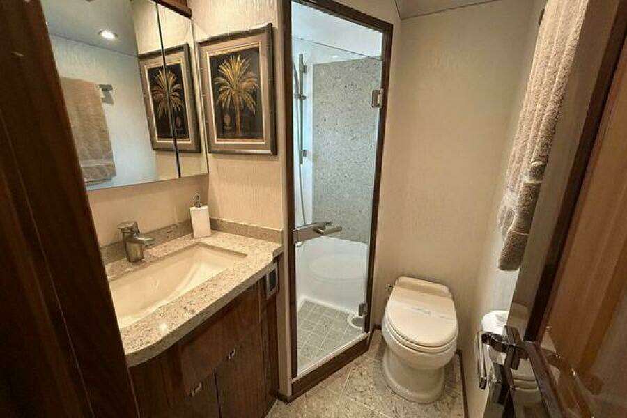 2019 Viking Motor Yacht