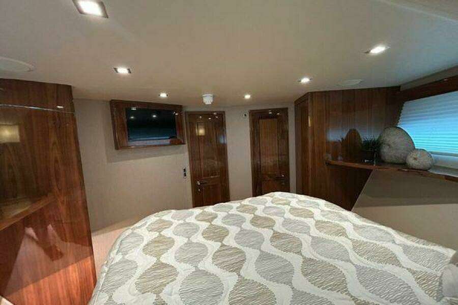 2019 Viking Motor Yacht