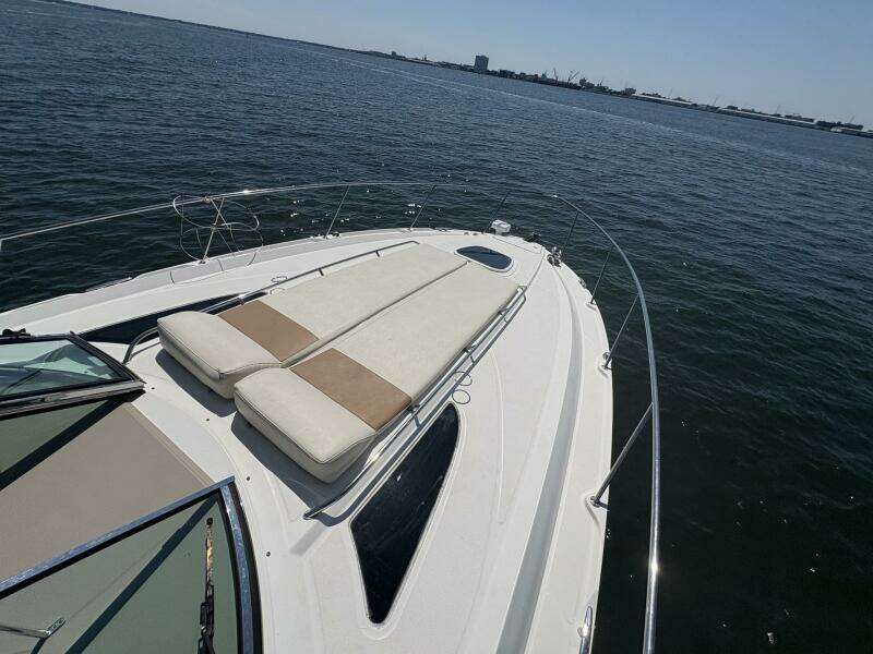2009 Sea Ray 350 Sundancer