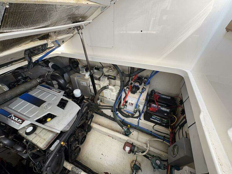 2009 Sea Ray 350 Sundancer