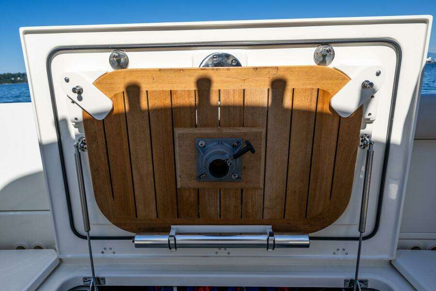 2017 Boston Whaler 330 Outrage