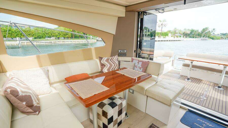 2015 Carver C-43 Coupe