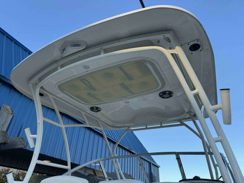 2023 Grady-White Freedom 255