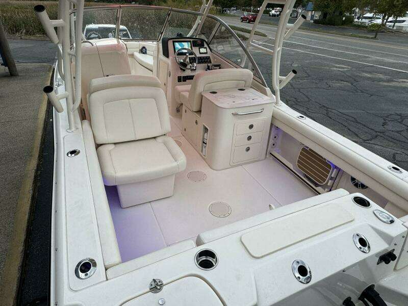 2023 Grady-White Freedom 255