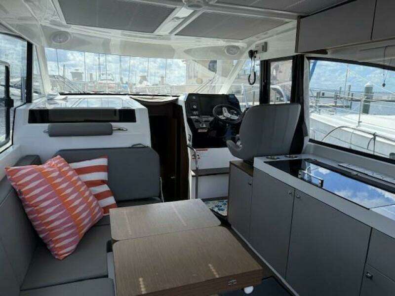 2024 Beneteau Antares 11Salon 2