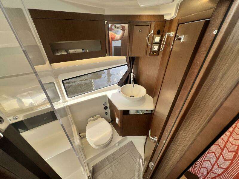 2024 Beneteau Antares 11