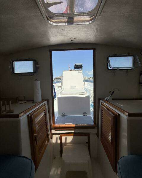 1996 Oldport Marine Oldport Marine 26