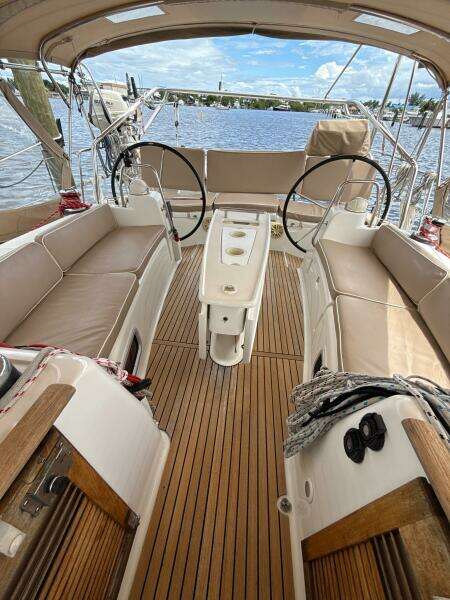 2012 Beneteau 43