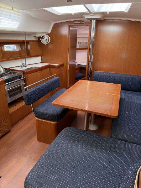 2012 Beneteau 43
