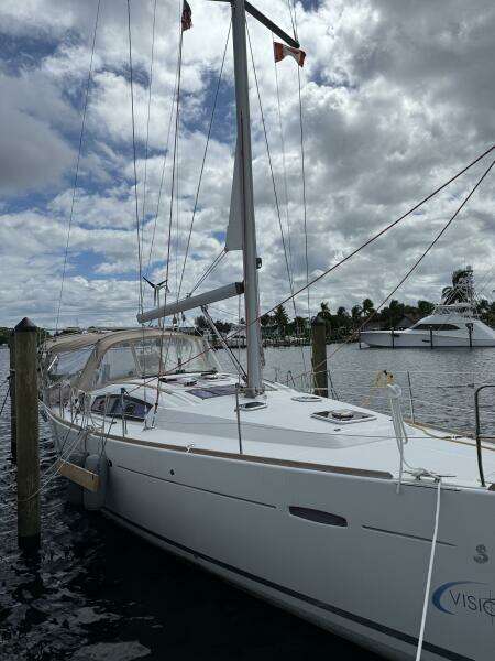 2012 Beneteau 43