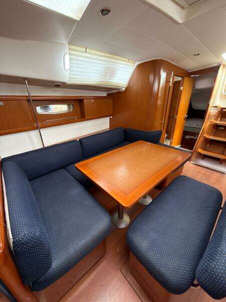 2012 Beneteau 43