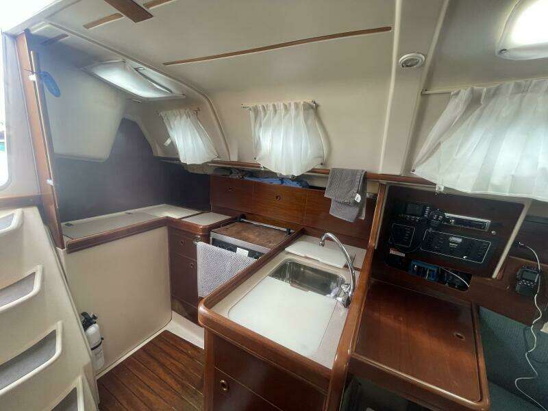 1999 Beneteau Oceanis 321